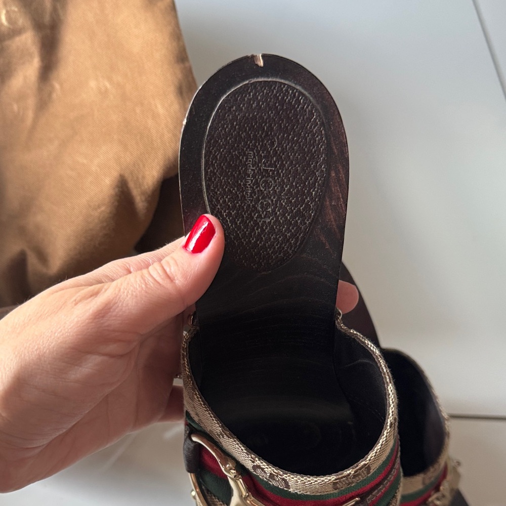 Gucci Women's Black and Brown Heeled Mules - Picture 7 of 8